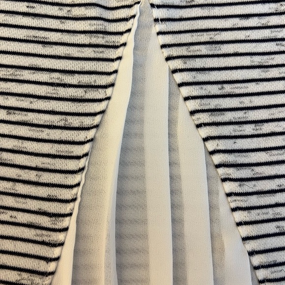 NWT LANE BRYANT STRIPE TOP - Picture 4 of 5